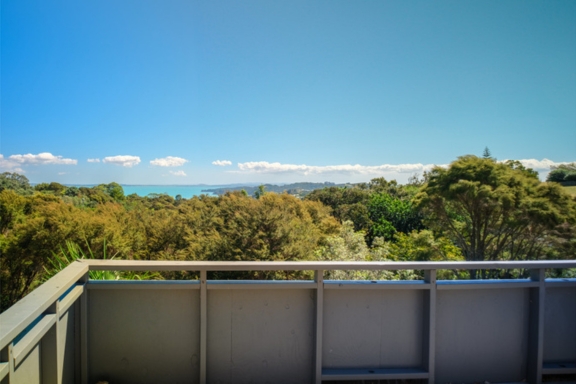 Gulf Island Views Thumbnail 576x384 1