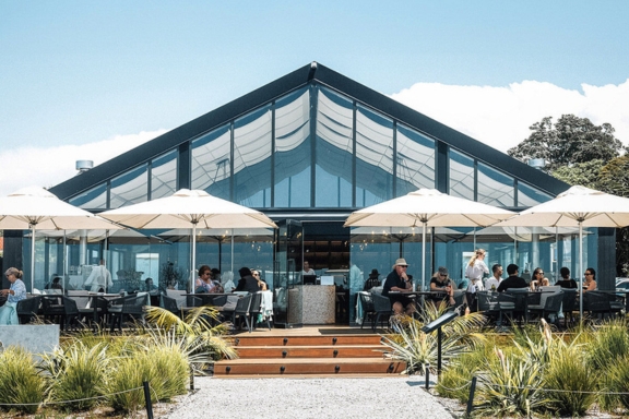 Ki Maha Restaurant Waiheke Island thumbnail 576x384
