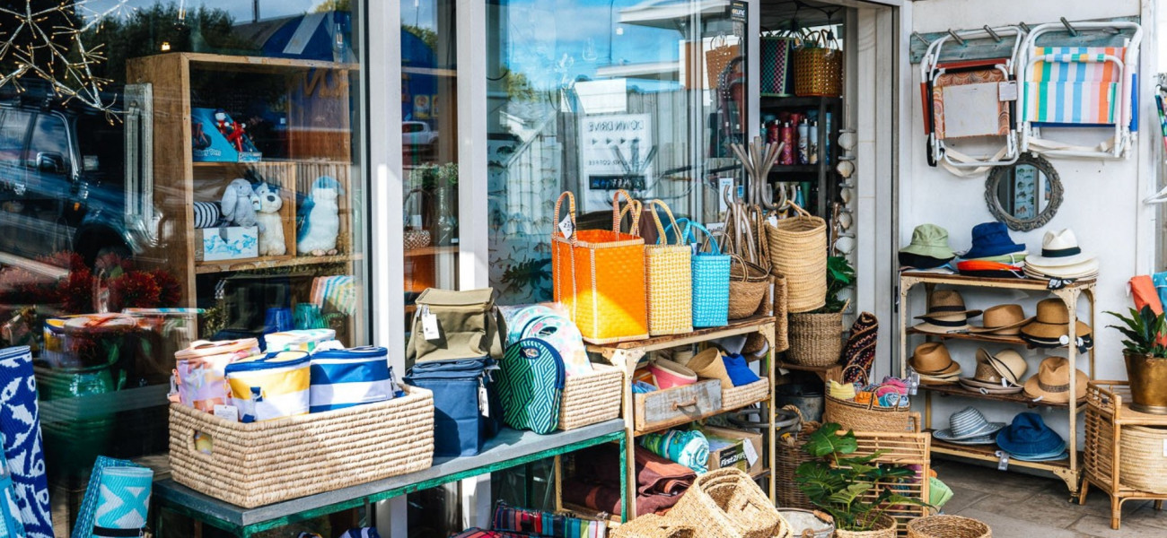 Shopping Waiheke 2560x890 Header Image