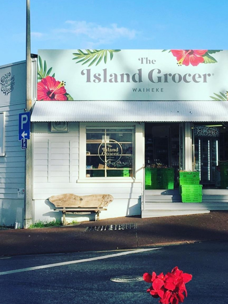 The Island Grocer outside