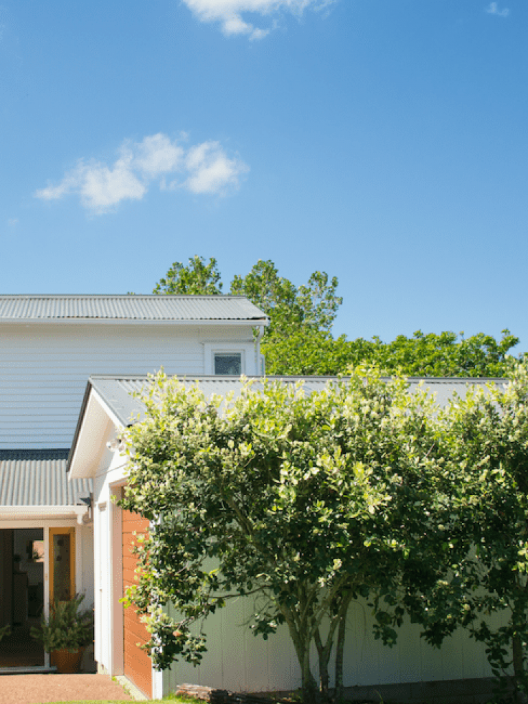 Bells Cottage front view family holiday accommodation Waiheke Island 1