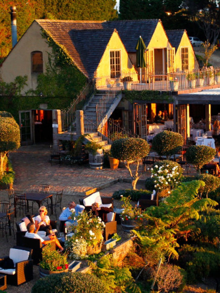 Mudbrick Restaurant and Vineyard banner Waiheke Island waiheke.co.nz