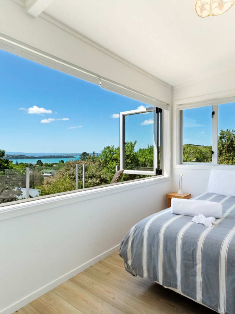 Tiri Cottage Master Bedroom